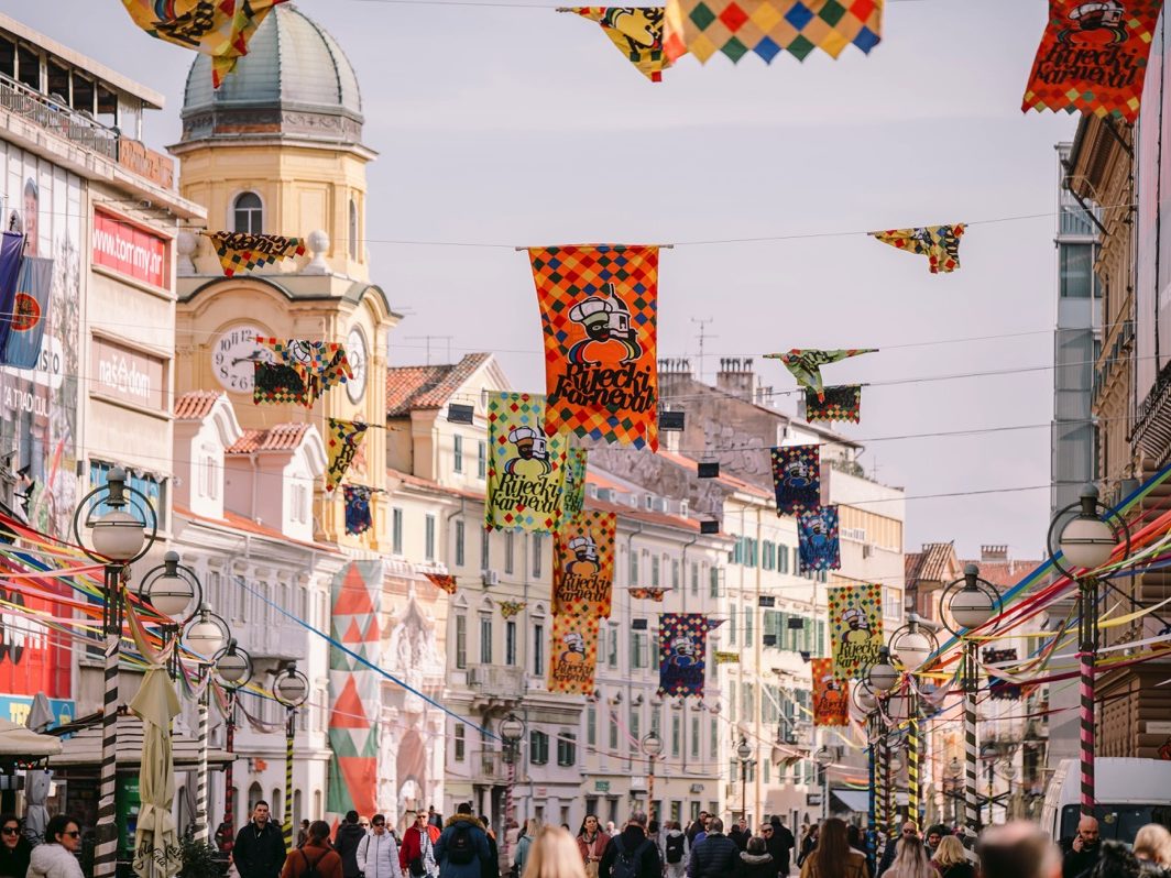 srednja škola Adamić