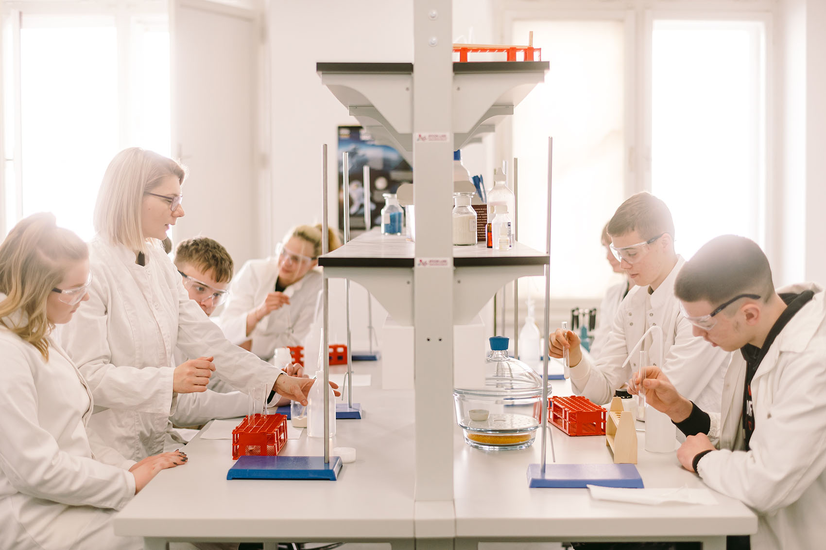 srednja skola farmaceut