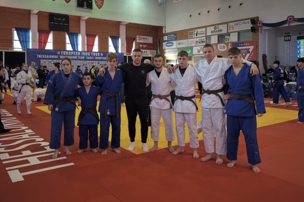 Fran Dragojević iz Srednje škole Adamić tijekom borbe na Judo Cup Thessaloniki 2025
