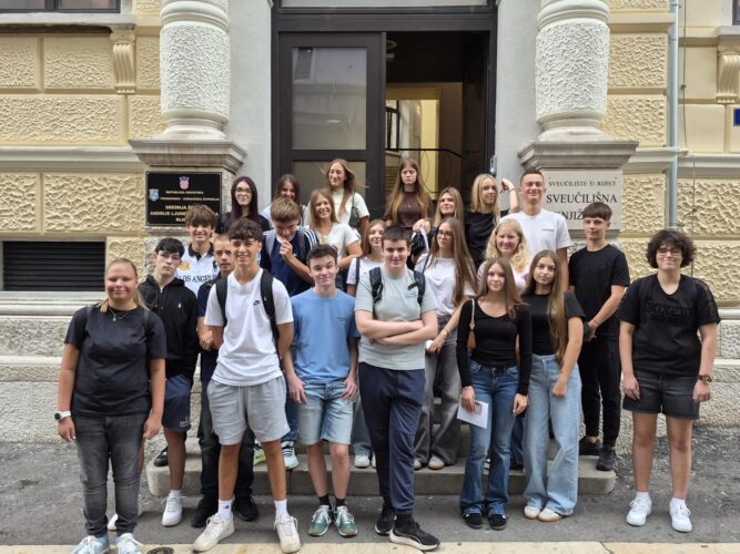 srednja-skola-adamic-prvi-razred srednja-skola-adamic-prvi-razred